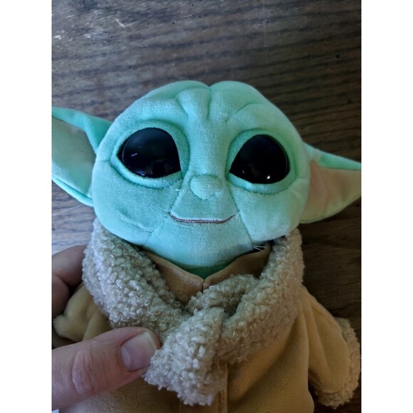 Star Wars Baby Yoda The Mandalorian 8" Small Plush Stuffed Figure 2020 - Picture 6 of 10